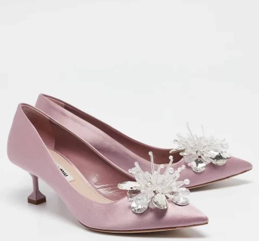 Miu Pre-owned Satin heels Purple Dames