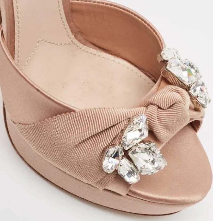 Miu Pre-owned Satin sandals Beige Dames