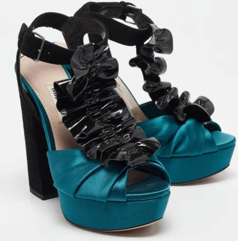 Miu Pre-owned Satin sandals Black Dames