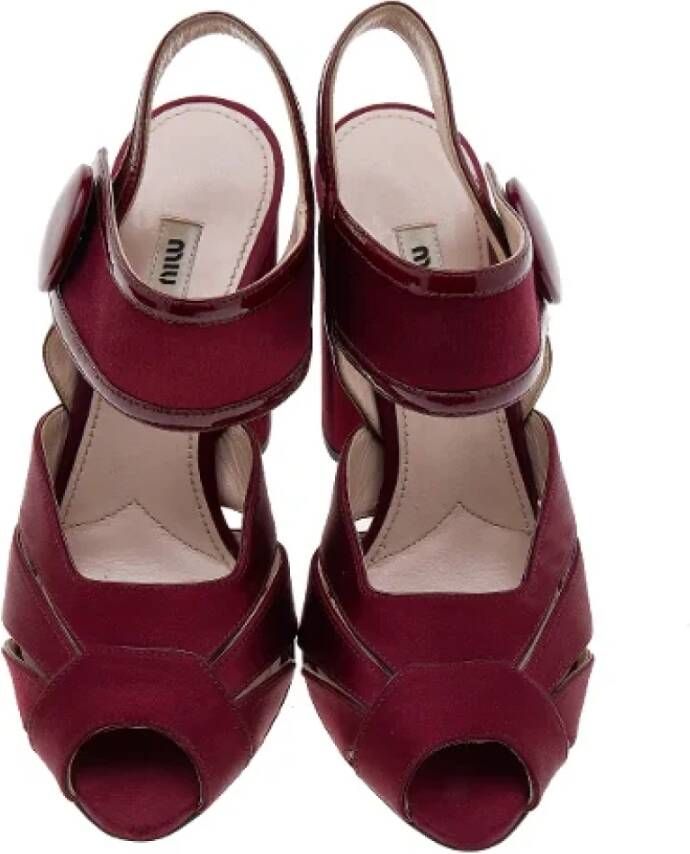 Miu Pre-owned Satin sandals Red Dames