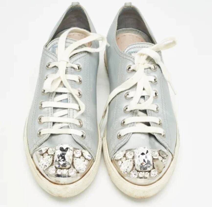 Miu Pre-owned Satin sneakers Gray Dames