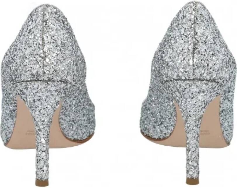 Miu Pre-owned Silver heels Gray Dames