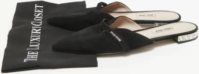 Miu Pre-owned Suede flats Black Dames