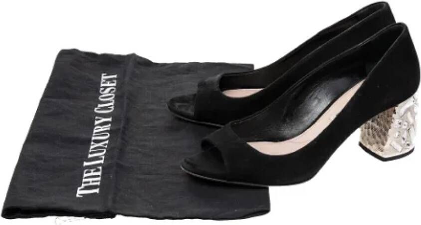 Miu Pre-owned Suede heels Black Dames