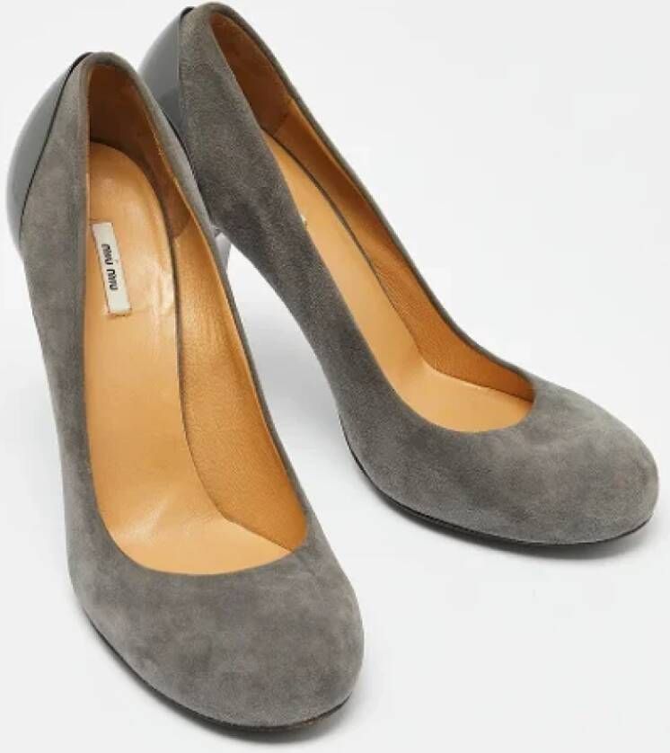 Miu Pre-owned Suede heels Gray Dames