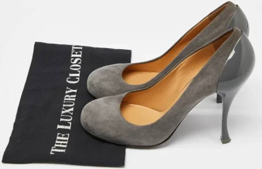 Miu Pre-owned Suede heels Gray Dames