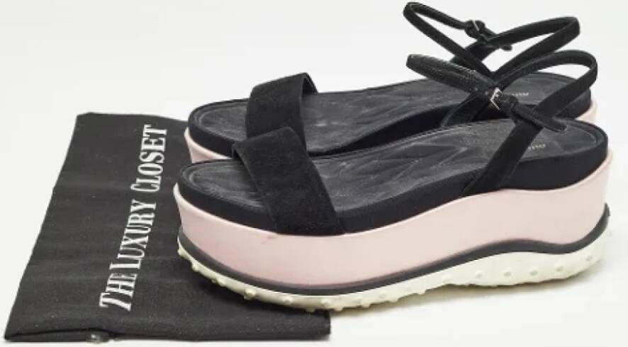 Miu Pre-owned Suede sandals Black Dames