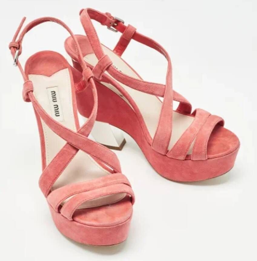 Miu Pre-owned Suede sandals Pink Dames