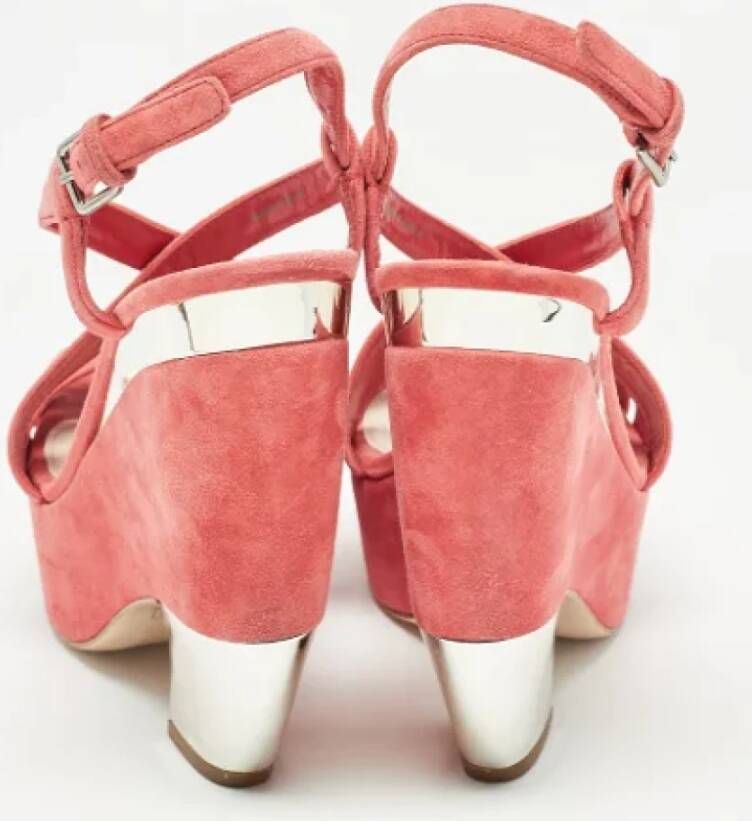 Miu Pre-owned Suede sandals Pink Dames