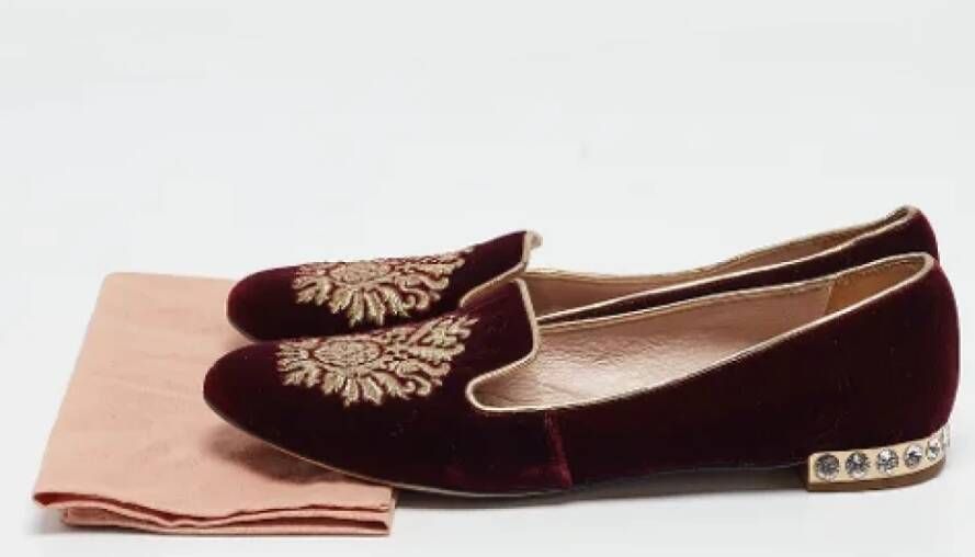 Miu Pre-owned Velvet flats Red Dames