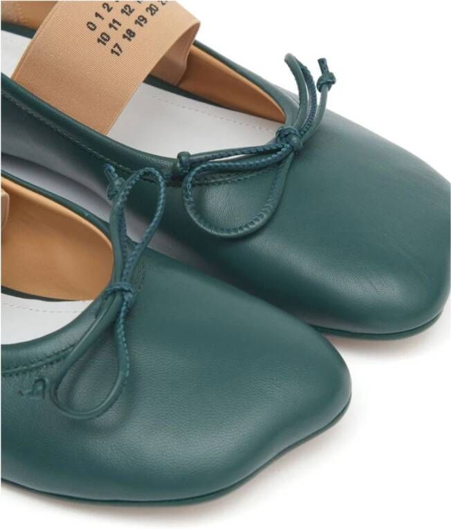 MM6 Maison Margiela Platte schoenen voor vrouwen Green Dames