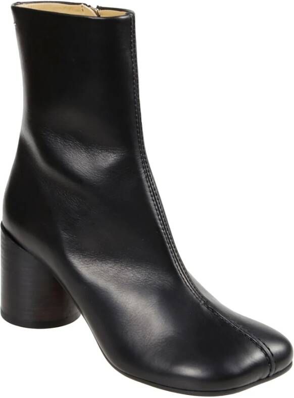 MM6 Maison Margiela Stijlvolle Enkellaars voor Vrouwen Black Dames