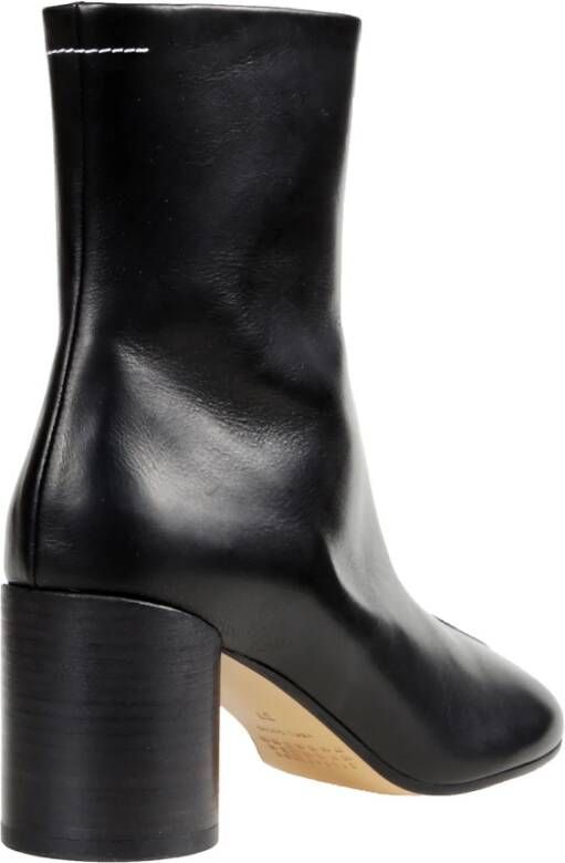 MM6 Maison Margiela Stijlvolle Enkellaars voor Vrouwen Black Dames