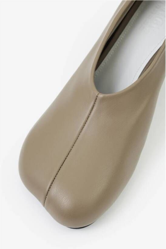 MM6 Maison Margiela Taupe Leren Court Schoen Beige Dames