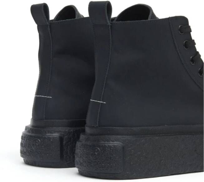 MM6 Maison Margiela Zwarte Leren Sneakers Ronde Neus Black Heren