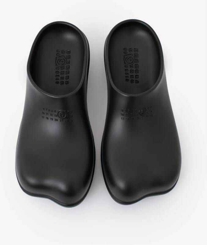 MM6 Maison Margiela Zwarte Rubberen Klompen met Reliëflogo Black Dames