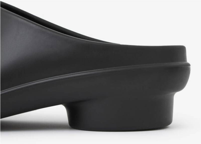 MM6 Maison Margiela Zwarte Rubberen Klompen met Reliëflogo Black Dames