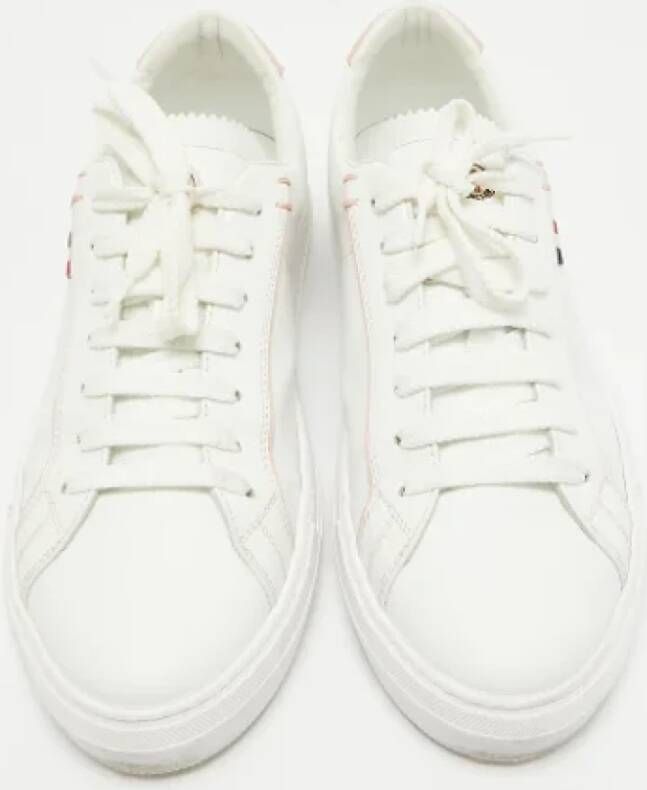 Moncler Pre-owned Fabric sneakers White Dames