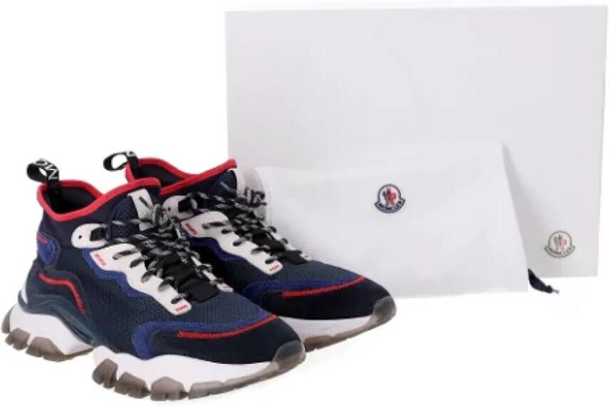 Moncler Pre-owned Leather sneakers Blue Heren