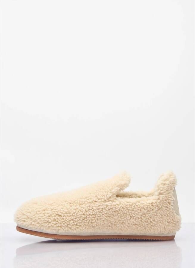 Moncler Shearling Flats met Achterlogo Patch Beige Dames