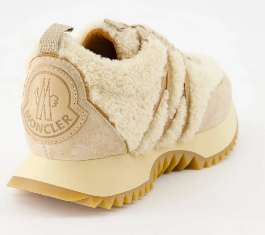 Moncler Shearling Suede Beige Basket Schoenen Beige Dames