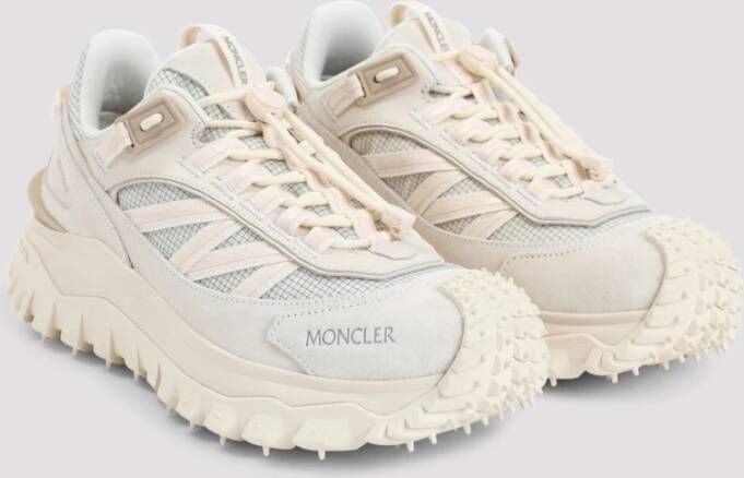 Moncler Stijlvolle Nude & Neutrale Sneakers Beige Dames