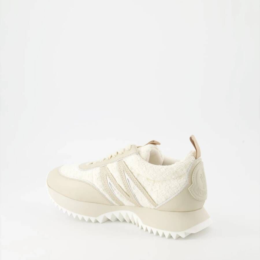 Moncler Stijlvolle Sneakers met Vetersluiting Beige Dames