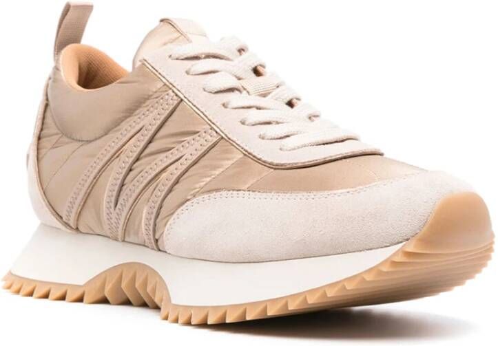 Moncler Stijlvolle Sneakers voor Dagelijks Gebruik Beige Dames