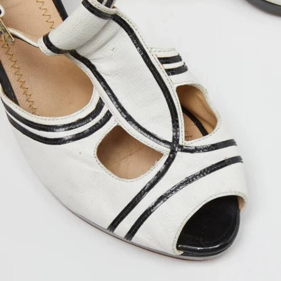 Moschino Pre-Owned Pre-owned Leather sandals White Dames