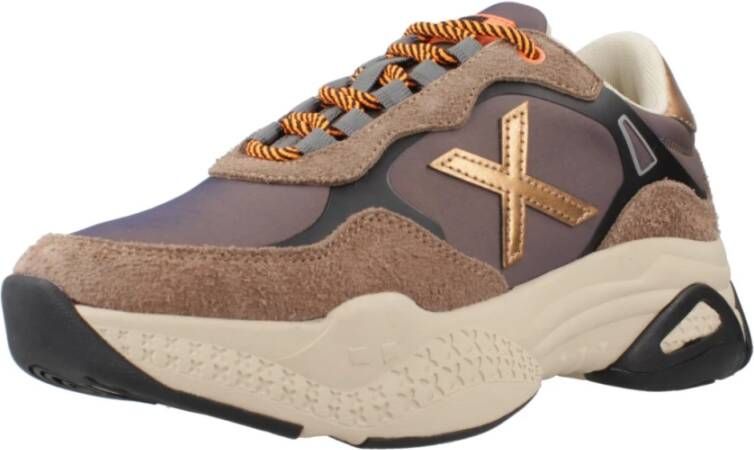 Munich Stijlvolle Sneakers in Zandkleur Brown Dames