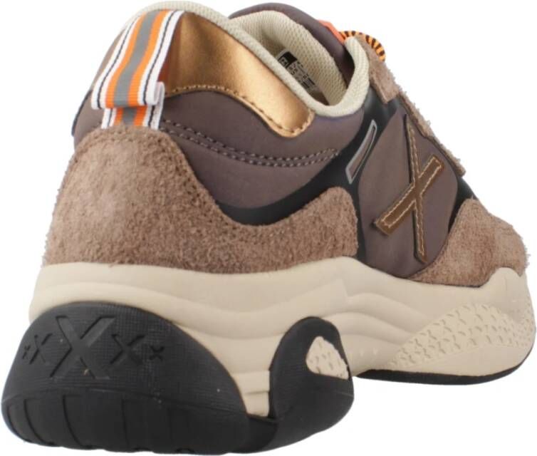 Munich Stijlvolle Sneakers in Zandkleur Brown Dames