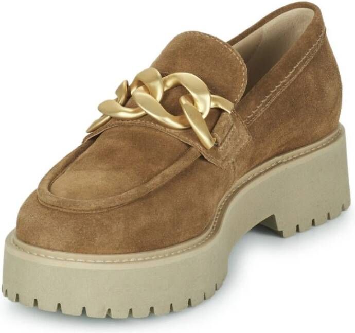 Nerogiardini Bruine Leren Loafer met Moderne en Elegante Silhouet Beige Dames