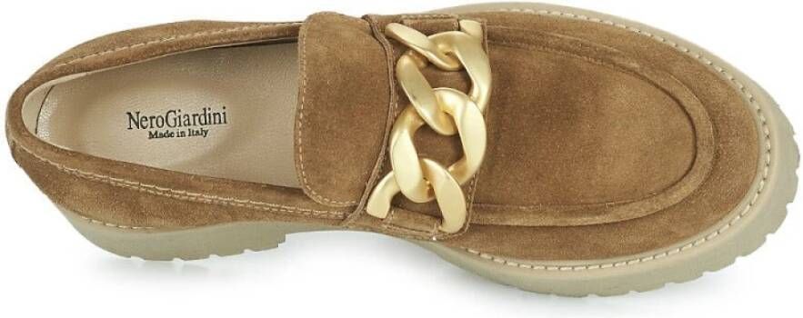 Nerogiardini Bruine Leren Loafer met Moderne en Elegante Silhouet Beige Dames