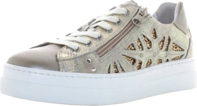 Nerogiardini Damesneakers Stijlvol en comfortabel Beige Dames