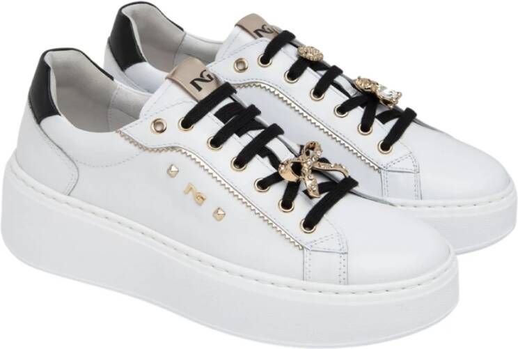 Nerogiardini Elegante Veterschoen Sneaker met Gouden Accenten White Dames