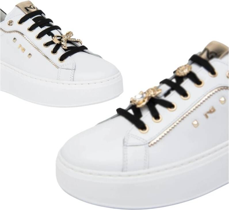 Nerogiardini Elegante Veterschoen Sneaker met Gouden Accenten White Dames