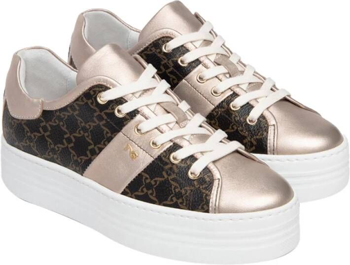 Nerogiardini Gouden Sneakers Leren Casual Stijl Multicolor Dames