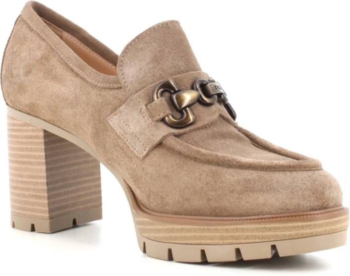 Nerogiardini Klassieke Dames Loafer Hakken Beige Dames