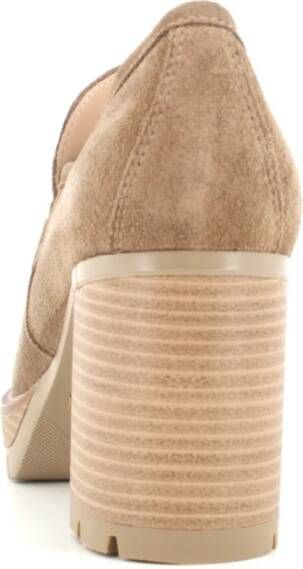 Nerogiardini Klassieke Dames Loafer Hakken Beige Dames