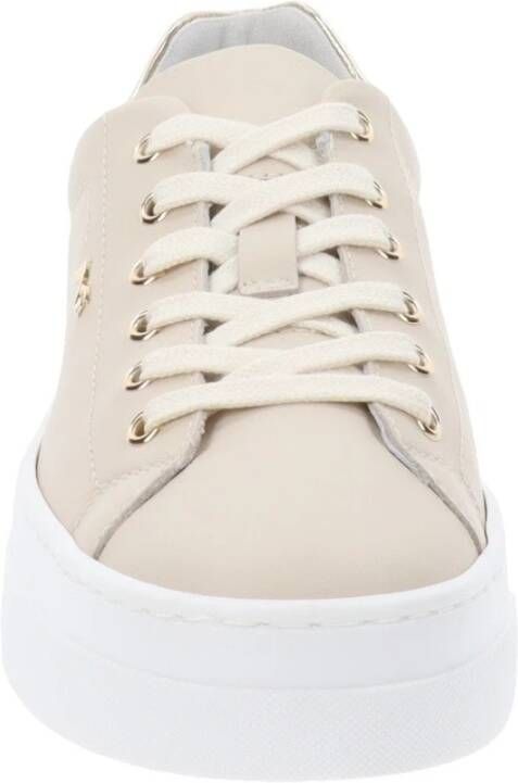 Nerogiardini Leren Dames Sneakers Stijlvol Comfort Beige Dames