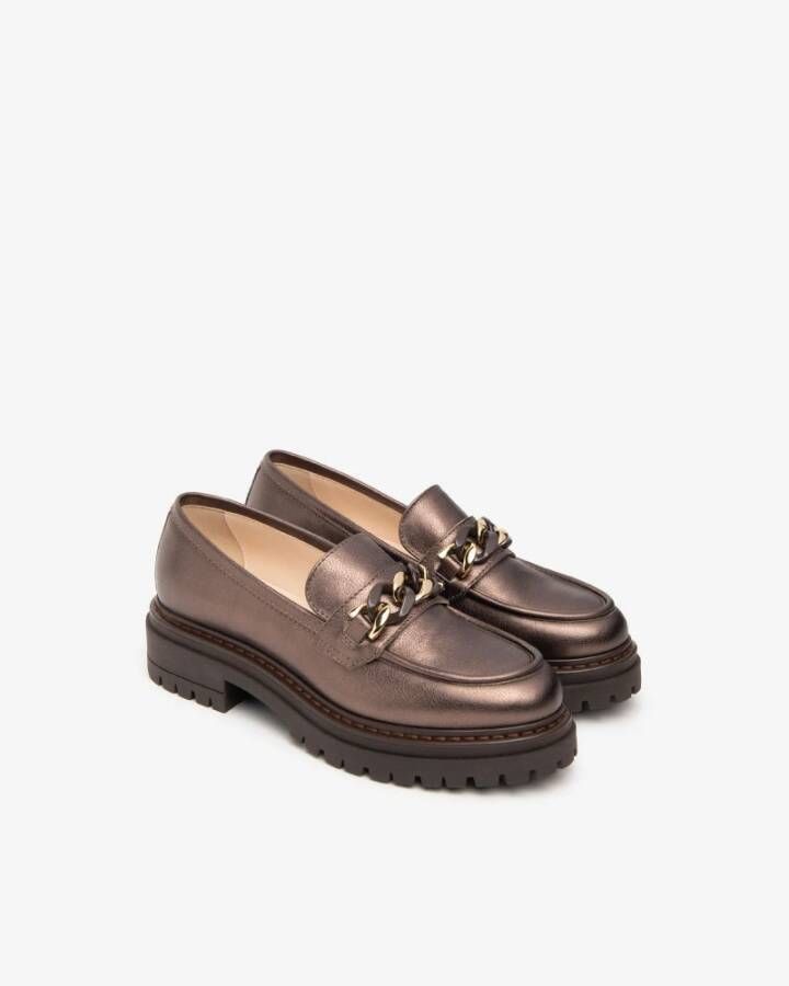 Nerogiardini Leren Loafers met Metalen Ketting Accessoire Brown Dames