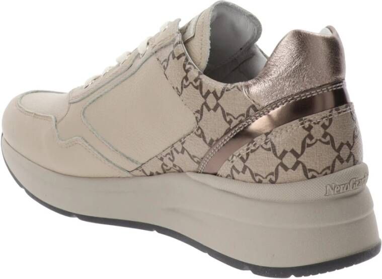 Nerogiardini Leren Sneakers voor Vrouwen Beige Dames