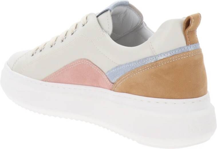 Nerogiardini Leren Veterschoenen voor Dames Beige Dames