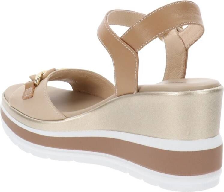 Nerogiardini Leren Zomer Sandalen Stijlvol Comfort Beige Dames