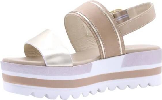 Nerogiardini Platte sandalen Beige Dames