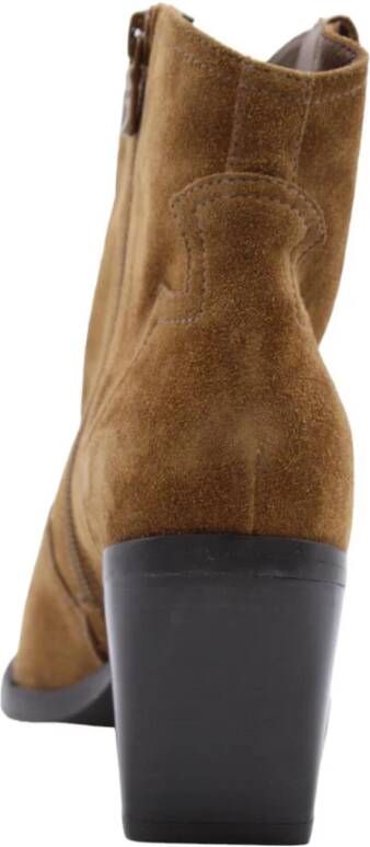 Nerogiardini Stijlvolle Boot voor Trendy Fashionistas Brown Dames