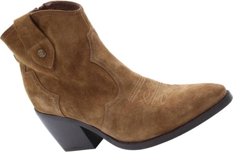 Nerogiardini Stijlvolle Boot voor Trendy Fashionistas Brown Dames