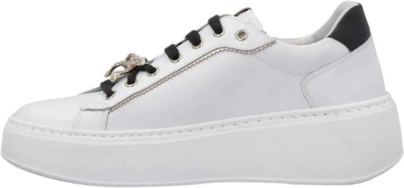 Nerogiardini Witte leren sneaker met platinadetails White Dames