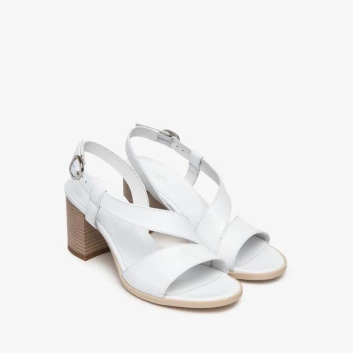 Nerogiardini Witte Sandaal E410440D707 White Dames