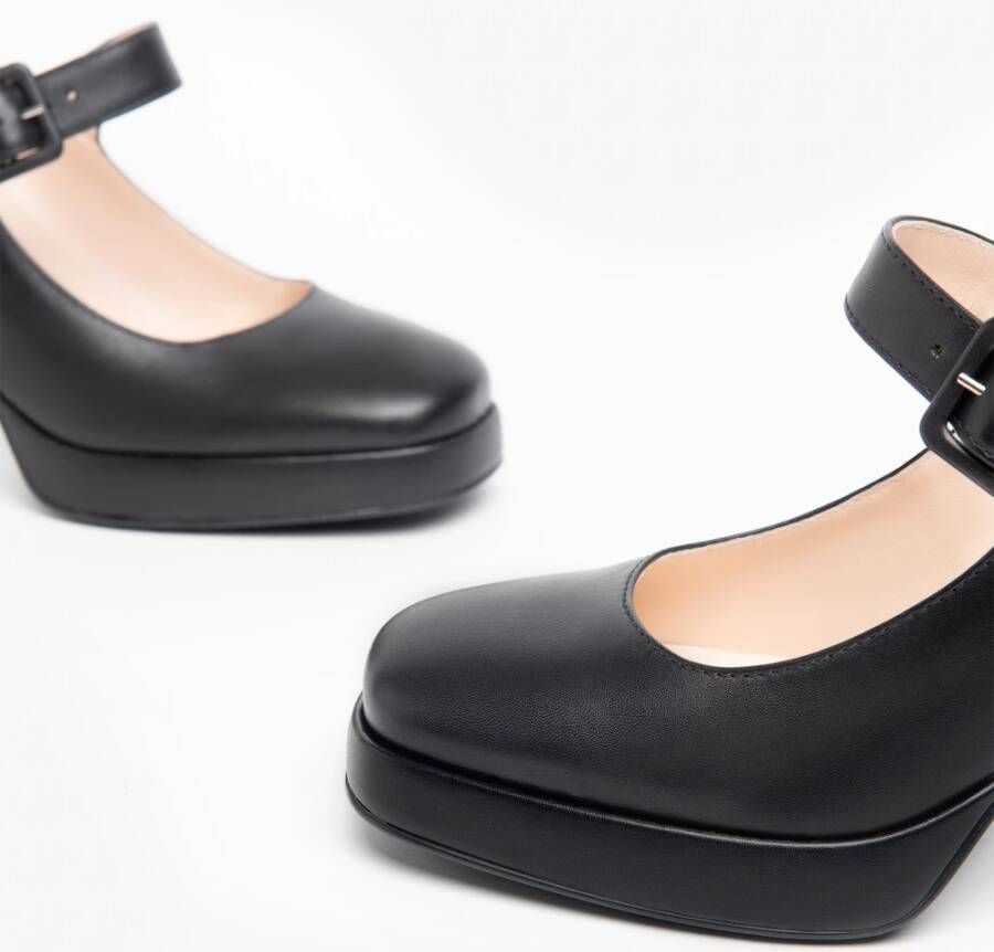 Nerogiardini Zwarte leren blokhak schoenen Black Dames